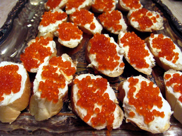 Обои картинки фото еда, икра, красная, багет, бутерброды