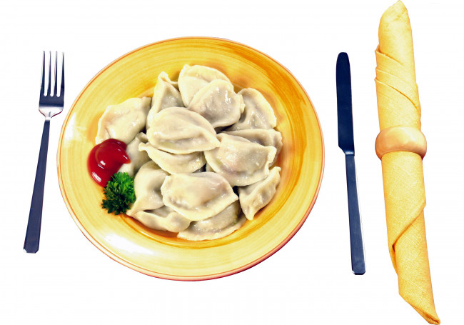 Обои картинки фото еда, пельмени,  манты,  вареники, приборы, салфетка