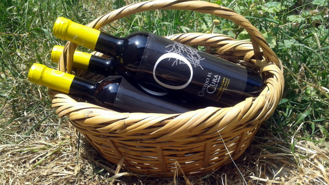 Обои картинки фото бренды, бренды напитков , разное, бутылки, корзинка, вино
