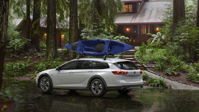 Обои картинки фото buick regal tourx 2018, автомобили, buick, regal, tour, x, 2018