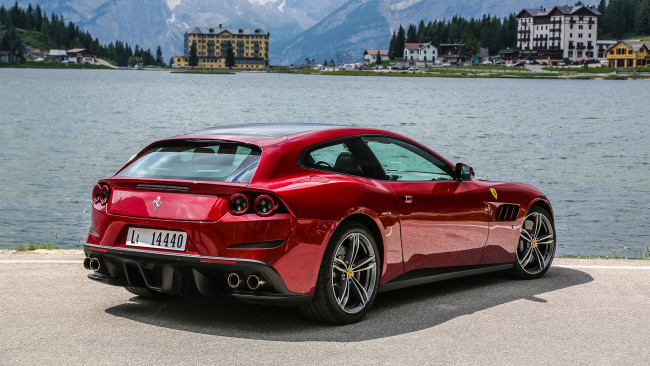 Обои картинки фото ferrari gtc4 lusso 2017, автомобили, ferrari, gtc4, 2017, lusso