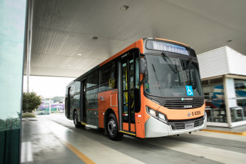 Картинка автомобили автобусы caio