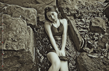 Картинка календари компьютерный+дизайн камень вода азиатка девушка