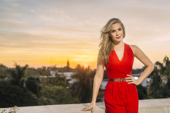 Картинка девушка+в+красном+белье девушки -+блондинки +светловолосые девушка красивая супер секси няша нежная классная модница лапочка мадам