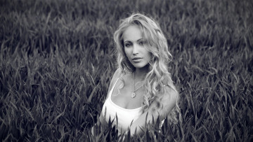 Картинка девушки -+черно-белые красивая девушка