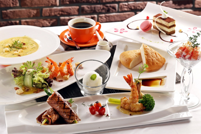 Обои картинки фото еда, разное, суп, кофе, пирожное, десерт, креветки