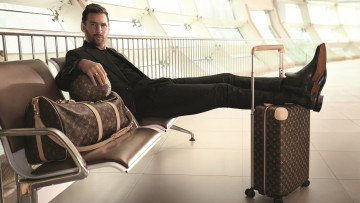 Картинка мужчины -unsort louis vuitton сумка чемодан мяч спортсмен мужчина чемпион мира южной америки победитель финалиссимы олимпийский футбол лионель месси lionel messi