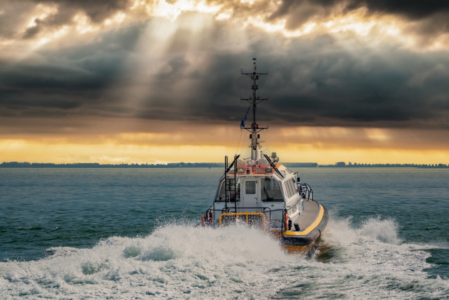 Обои картинки фото корабли, катера, лоцманский, катер