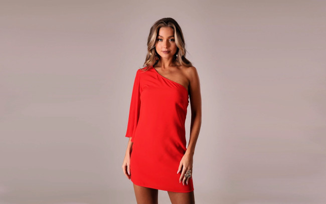 Обои картинки фото девушки, tara goddard, русая, платье, рукав