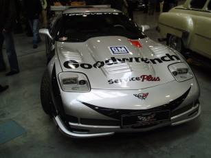 Картинка chevrolet corvette автомобили выставки уличные фото