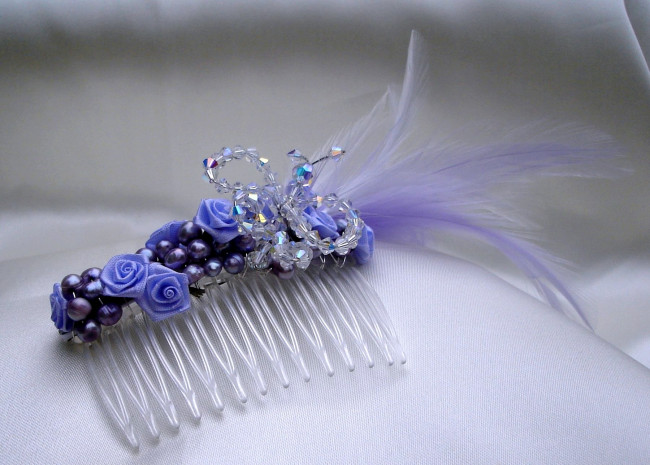 Обои картинки фото разное, украшения, аксессуары, веера, гребень, бусины, перья