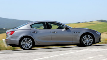 Картинка maserati ghibli автомобили италия s p a элитные эксклюзивные