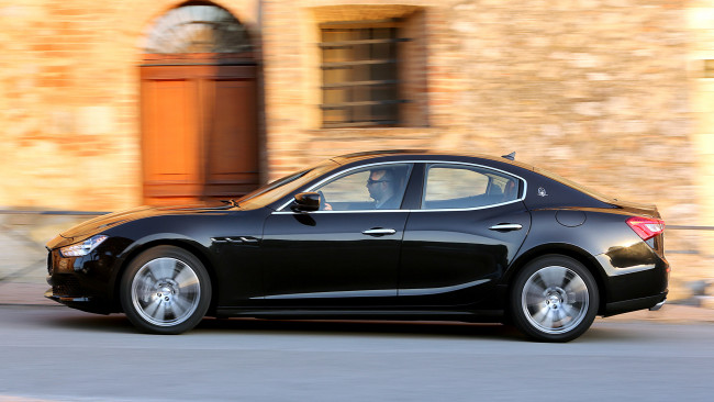 Обои картинки фото maserati, ghibli, автомобили, италия, элитные, эксклюзивные, s, p, a