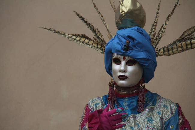 Обои картинки фото разное, маски, карнавальные, костюмы, карнавал, венеция