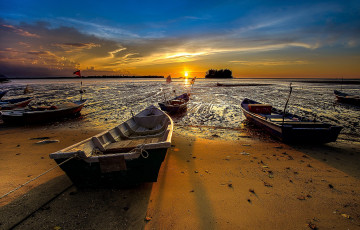 Картинка корабли лодки +шлюпки океан закат пляж