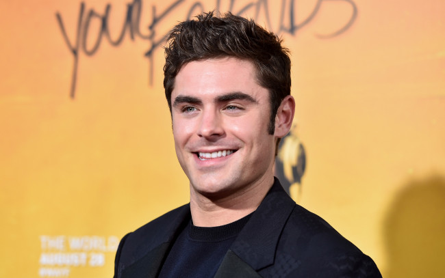 Обои картинки фото мужчины, zac efron, улыбка