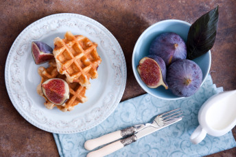 Картинка еда блины +оладьи нож инжир вилка вафли десерт