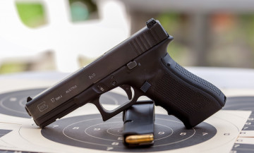 обоя glock 17, оружие, пистолеты, ствол