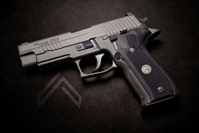 Обои картинки фото sig sauer p226 legion, оружие, пистолеты, ствол