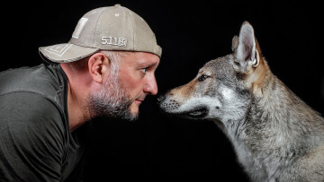 Картинка мужчины -+unsort друзья мужчина собака