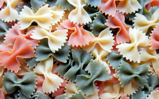 Обои картинки фото еда, макароны,  макаронные блюда, бантики