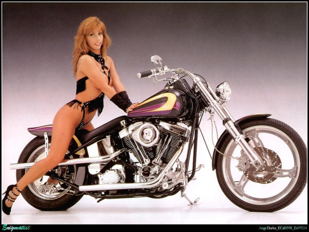 Обои картинки фото мотоциклы, мото, девушкой