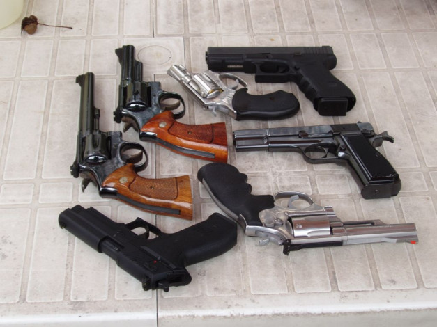 Обои картинки фото оружие, пистолеты