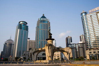 Картинка города улицы площади набережные дома