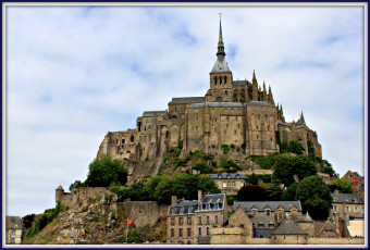 Картинка mont saint michel unesco world heritage города крепость мон сен мишель франция город дома холм замок крепостные стены башни