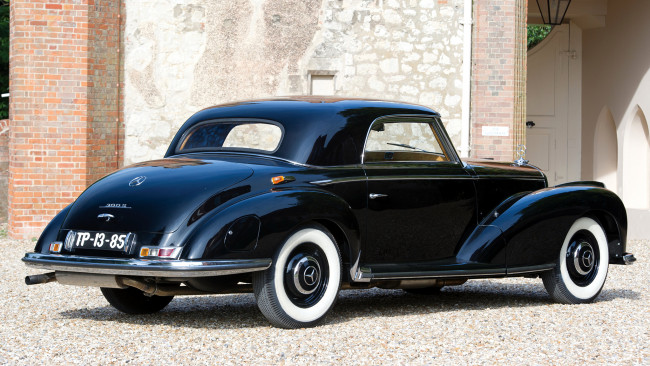 Обои картинки фото mercedes, se, автомобили, классика, mercedes-benz, двигатели, автобусы, грузовики, daimler, ag, легковые, германия