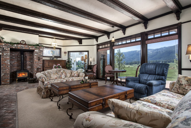 Обои картинки фото интерьер, гостиная, столы, кресло, диваны