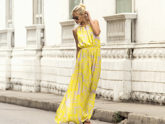 Обои картинки фото девушки, gintare sudziute, gintare, sudziute, фон, девушка, взгляд, модель