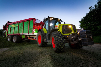 Картинка техника тракторы работы сельхоз