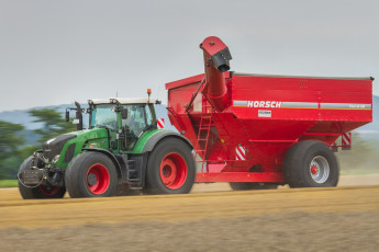 Картинка техника тракторы работы сельхоз