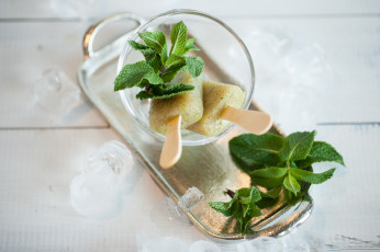 Картинка еда мороженое +десерты мята лед стакан