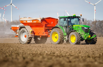 Картинка техника тракторы работы сельхоз