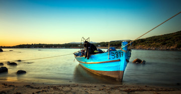 Картинка корабли лодки +шлюпки камни вода такелаж лодка