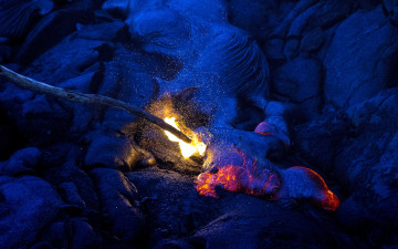 Картинка природа огонь искры пламя