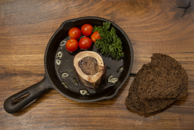 Обои картинки фото еда, мясные блюда, мясо, томаты, помидоры