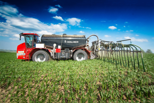 Обои картинки фото техника, распылители, работы, сельхоз