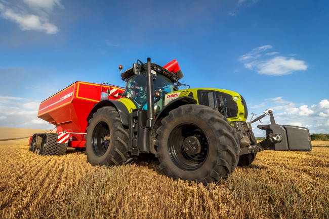 Обои картинки фото техника, тракторы, работы, сельхоз