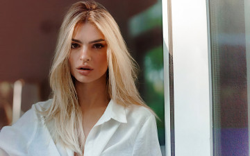 Картинка девушки emily+ratajkowski портрет