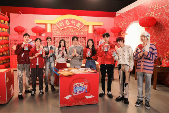 Картинка разное знаменитости актеры открытки фонарики