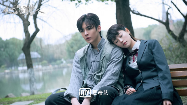 Обои картинки фото кино фильмы, psych-hunter, пара, скамейка