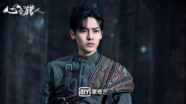 Обои картинки фото кино фильмы, psych-hunter, парень, наплечник