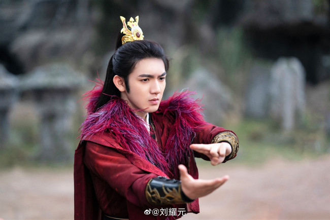 Обои картинки фото кино фильмы, back from the brink, заклинатель