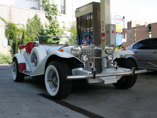 Картинка автомобили excalibur