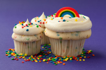 Картинка еда пирожные кексы печенье десерт muffins cream sweet cupcake food сладкое dessert крем