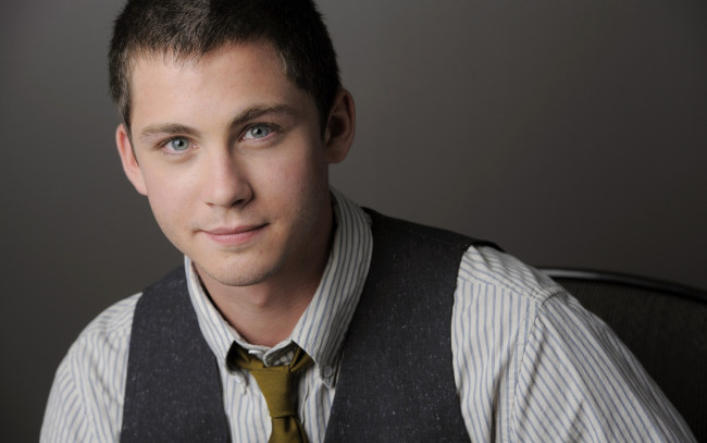Обои картинки фото мужчины, logan lerman, логан, лерман, актер, парень, фото, обои