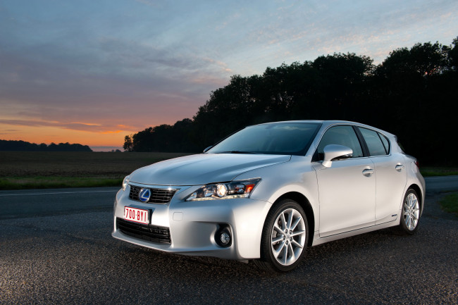 Обои картинки фото 2011 lexus ct 200h, автомобили, lexus, белый, ночь